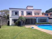 Fraccionamiento Residencial Sumiya Venta Casa con Jardín...