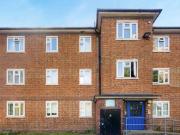Frampton Park Road, London, 2 Bedroom Flat