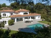France | Mougins | 4 chambres | 3 salles de bains |...