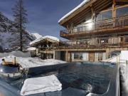 Chalet de luxe à Val d'Isère, 10 chambres, jacuzzi,...