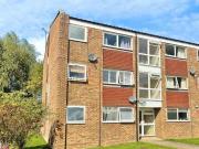Francis Close, Hitchin, 2 Bedroom Flat