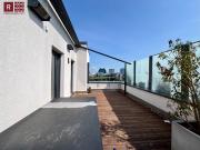 Helle Räume, edles Design & Balkon Glück