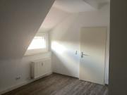 2 Zimmer Dachgeschosswohnung frisch saniert!