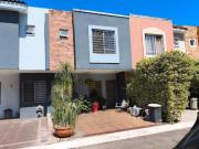 Fray Miguel Pieras no. 575 Casa EN COTO Con 3 Recamaras...