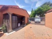 free standing 3 bedroom home for let.