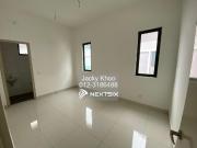 Freehold Beside nice big garden and 4 KM Jogging track