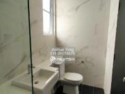 FREEHOLD NON BUMI LOT Size 2072 SF Rooms: 4 & 3 Bathroom...