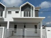 FREEHOLDGATEGuardSendayanIramaLamanEkaHeightSuriaHeights