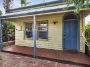 Freestanding Beauty in Central Location