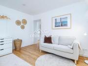 frei ab 1. Januar 2026: 2 Zimmer komplett saniert & neu...