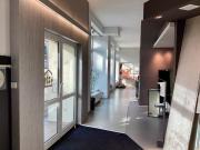 Freie Fläche für gute Geschäfte! Willkommen in Ihrem Laden!