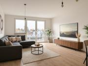 Freie, sanierte 3,5 Zi. Wohnung, Zentral mit Balkon +...