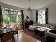 Freies WG Zimmer in 2er WG mit Wohnzimmer gesucht