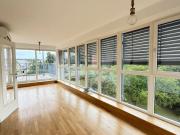 Freifläche auf zwei Terrassen mit Schönbrunnblick und...