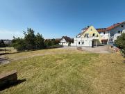 FREISTEHENDES 2 FAMILIENHAUS MIT GARTEN UND GARAGE