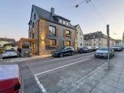 freistehendes 3 FH zentrumsnah & bequem EG...