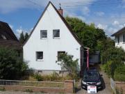 Freistehendes EFH mit großer Garten und Garage