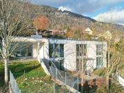 Freistehendes Einfamilienhaus an privilegierter Hanglage...