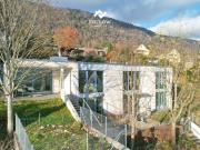 Freistehendes Einfamilienhaus an privilegierter Hanglage...