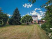 Freistehendes Einfamilienhaus mit Einliegerwohnung in...