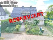 Freistehendes Einfamilienhaus mit Garage in zentraler...