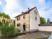 Freistehendes Einfamilienhaus mit Garten in Düren...