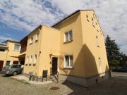 Freistehendes Haus mit 3 vermieteten Etagenwohnungen +...