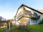 FREISTEHENDES HAUS MIT GARTEN UND ZU VERBESSERNDEN FLÄCHEN