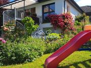 Freistehendes, komplett saniertes Haus mit...