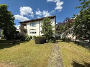 Freistehendes Mehrfamilienhaus in Leonberg