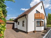 Freistehendes Traumhaus in Bestlage: Wohnkomfort mit...