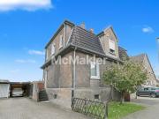 Freistehendes Zweifamilienhaus mit großem Garten in Hamm...