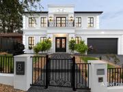 French Provincial Luxury In Lucky 8 Melrose