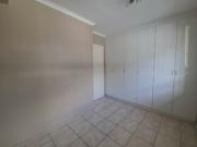 Fresh 2 Bedroom Apartment to Rent in Uitzicht