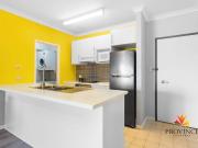 Fresh and Classic Apartment in East Perth