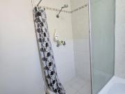 Fresh & Cosy 2 Bedroom Unit FOR LEASE