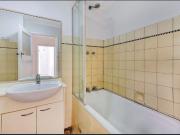 Freshly refurbished Art Deco one bedroom