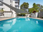 Freshly Renovated, Bright & Spacious Apartment in Prime...