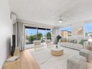 Freshly updated Brand New Kitchen