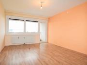 Freundliche 2,5 Zimmer Wohnung mit Loggia Nähe Stadtbad