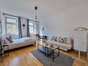 Freundliche 2 Zimmer mit Altbaucharme in ruhiger Lage...