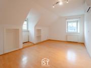 Freundliche 2 Zimmer Wohnung mit Balkon und Klima