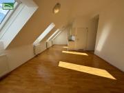 Freundliche DG Wohnung in Sechshaus 5 Gehminuten zu U4...