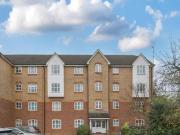Friarscroft Way, Aylesbury, 2 Bedroom Flat