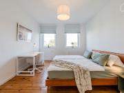 Friedrichshain to go 2 bedrooms apartment near Ostkreuz...