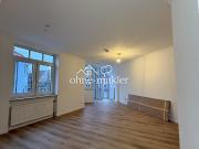 Frisch renoviert! Helle 2,5 Zi Wohnung,...