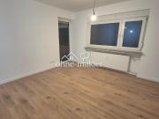 Frisch renovierte 2 Zimmer Wohnung mit großem Balkon in...