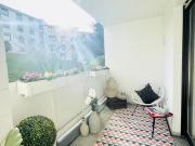 Frisch *renovierte* 2 Zimmer Wohnung, neue EBK,...