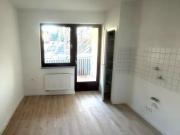 Frisch renovierte 2 Zimmerwohnung mit Balkon in Essen...