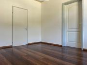 Frisch renovierte 4 Zimmer Wohnung direkt am Bahnhofsplatz